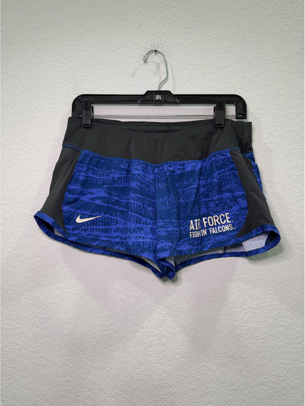 Nike Dri-Fir Air Force Fighting Falcons Shorts - M